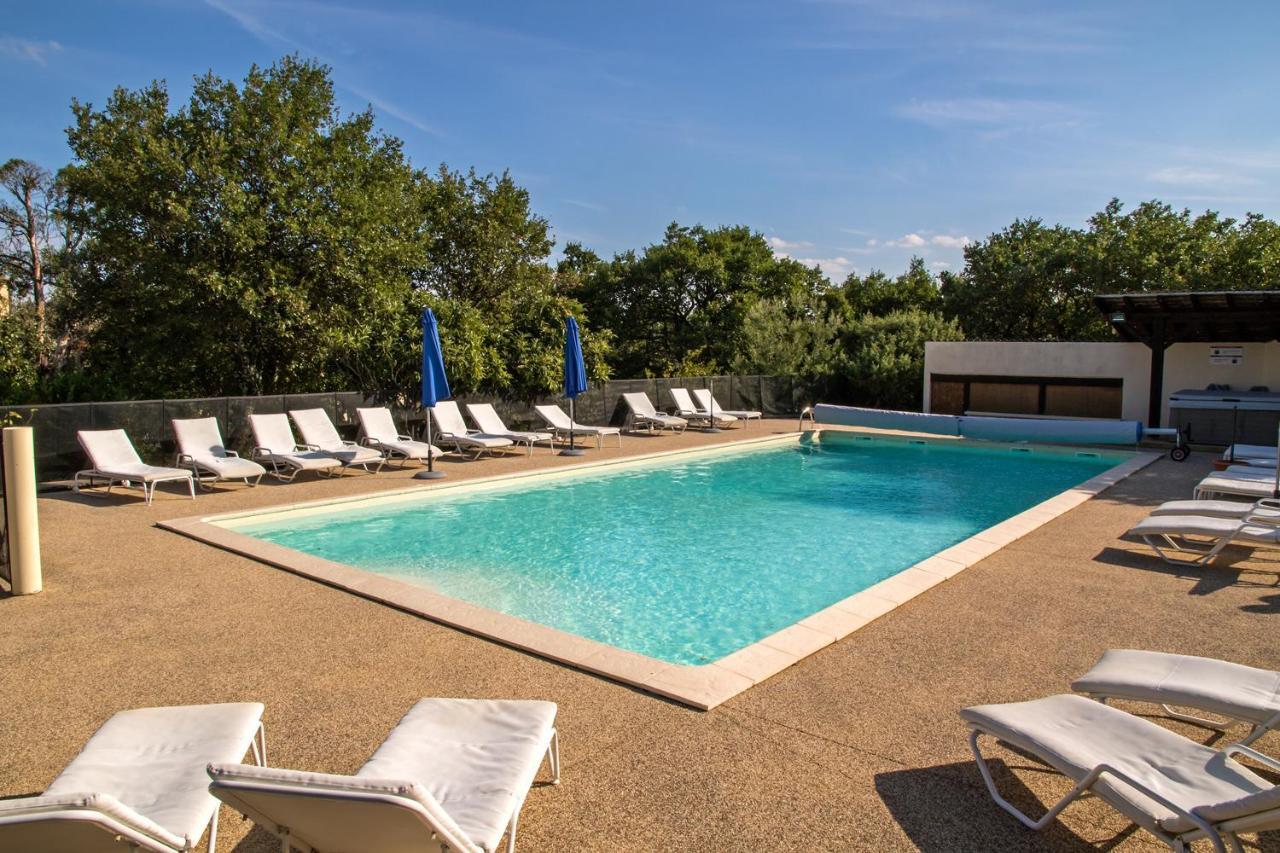 Hotel Les Persedes Lavilledieu  エクステリア 写真
